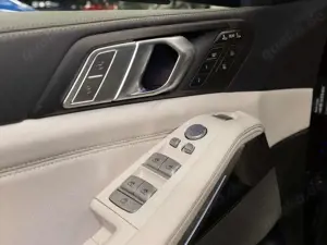 BMW X7 xDrive40i HuD+Pano+AHK+Standheizg.+Laser+Massage+A Bild 5