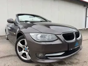 BMW 320 d Cabrio Aut. *XENON*LEDER*NAVI*PDC*