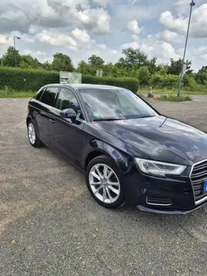 Audi A3 A3 1.5 TFSI cylinder on demand Limousine sport
