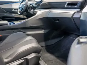 Peugeot 3008 GT BlueHdi 130 EAT8 AHK ACC LED NAVI SHZ Bild 3