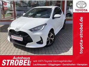 Toyota Yaris Hybrid 1.5 Team D + Comfort-Paket Bild 1