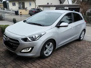 Hyundai i30 i30 blue 1.6 GDI Passion