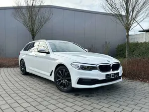BMW 520 520d Sport Line/Vollleder/SZH/8-fach b.