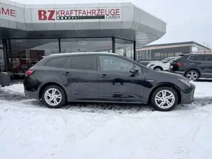 Toyota Corolla Touring Sports 2.0 Hybrid Automatik LED Bild 2