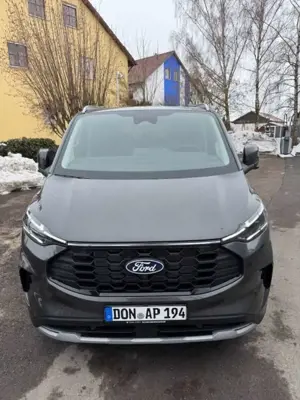 Ford Tourneo Custom Tourneo Custom 320 L1H1 VA Autmatik Active Bild 2