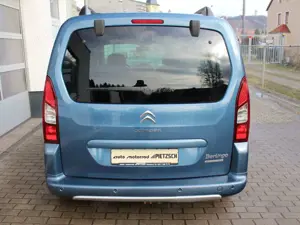 Citroen Berlingo Kombi Selection 1.6 VTi 120 AHK Pano WR Bild 4