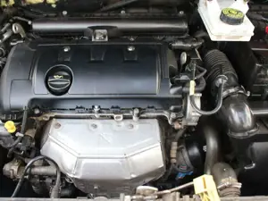 Citroen Berlingo Kombi Selection 1.6 VTi 120 AHK Pano WR Bild 5