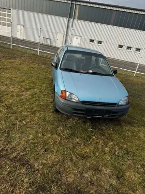Toyota Starlet -