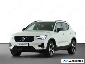 Volvo XC40 Plus Dark 2WD B3 LHZ/SHZ/HK/BLIS/19°