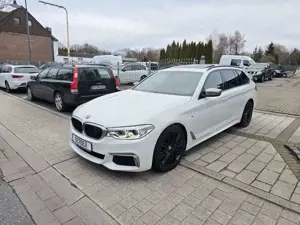 BMW 550 d Touring xDrive*LASER*PANO*STANDHZ*AHK*HUD*