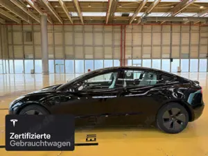 Tesla Model 3 Long Range AWD Bild 3