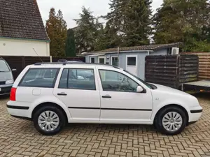 Volkswagen Golf IV 1.4 16v Variant "TÜV NEU+KLIMA+KEIN ROST" Bild 4
