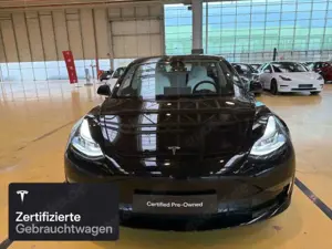 Tesla Model 3 Long Range AWD Bild 2