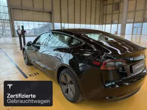 Tesla Model 3 Long Range AWD Bild 4
