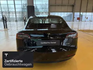 Tesla Model 3 Long Range AWD Bild 5