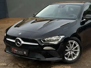 Mercedes-Benz CLA 180 SHZ LKA TEMP MBUX Navi Wifi CarPlay Bild 2