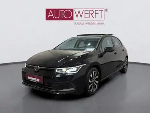 Volkswagen Golf 8 2.0 TDI DSG ACTIVE MATRIX PANO CAM HEAD NAVI ACC