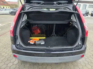 Ford Fiesta Ambiente Bild 5