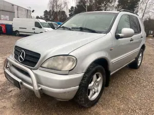 Mercedes-Benz ML 270 CDI Automatik Tempomat SHZ AHK