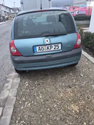 Renault Clio Clio 1.2 16V Authentique