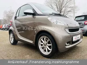 smart forTwo Passion AUTOM/SERVO/KLIMA/TGF/PANO/TÜVNEU Bild 2