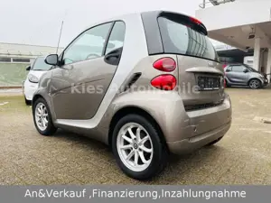 smart forTwo Passion AUTOM/SERVO/KLIMA/TGF/PANO/TÜVNEU Bild 4
