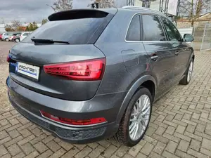 Audi Q3 SPORT QUATRO 2X S-LINE LEDER LED NAVI KAM B Bild 4