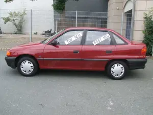 Opel Astra -RARITÄT*WIE NEU*1.Hand*H-Kennz.*a.w.TÜV-NEU