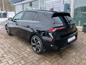 Opel Astra L 1.6 Lim. 5-trg. Elegance Plug-in-Hybrid Bild 4