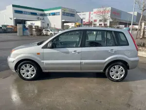 Ford Fusion Style Bild 4