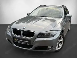 BMW 318 318i *FACELIFT*AUTOM*PANO*STANDHEIZ*SHZ*XENON*AHK*