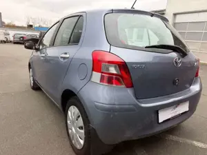 Toyota Yaris Life 1.3 VVT-i Automatik*1.Hd*nur 41tkm* Bild 5