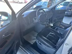 Kia Carnival 2.9 CRDi EX Bild 2