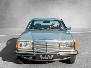 Mercedes-Benz 230 CE Schiebedach LEDER AUTOMATIK Bild 2