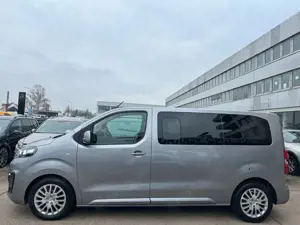 Opel Vivaro Kombi M *8SITZ*NAVI*CARPLAY* Bild 5