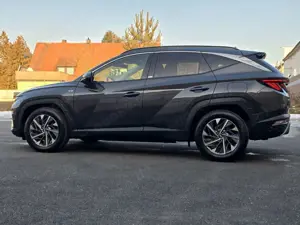 Hyundai TUCSON 1.6 CRDi Trend Mild-Hybrid DCT 4WD LED+NA Bild 3