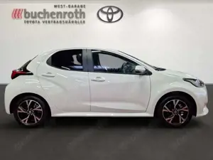 Toyota Yaris Hybrid Teamplayer +Safety-  Comfort Paket Bild 4