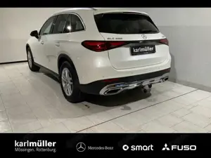 Mercedes-Benz GLC 200 GLC 200 4M Avantgarde Pano+Memory+AHK+Ambiente LED Bild 4