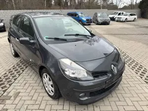 Renault Clio Clio  3-Türer 1.6 16V Automatik Bild 1