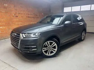 Audi Q7 3.0 TDI quattro V6 TDI+XENON+7-SITZE+PANO+