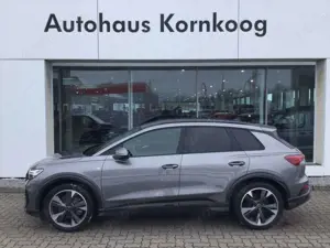 Audi Q4 e-tron Q4 45 e-tron 77kWh S-Line GAR 09.2028 Bluetooth
