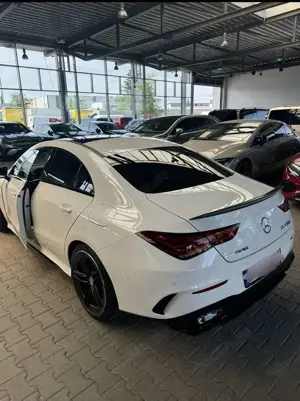 Mercedes-Benz CLA 45 AMG AMG CLA 45 S 4Matic  AMG Speedshift 8G-DCT Bild 2