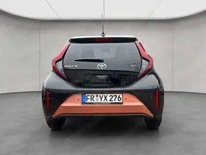Toyota Aygo X X 1,5 Hybrid Teamplayer Bild 4