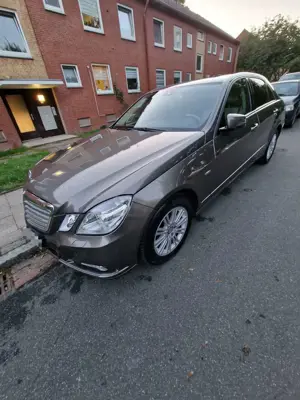 Mercedes-Benz E 350 E 350 CDI DPF BlueEFFICIENCY 7G-TRONIC Elegance
