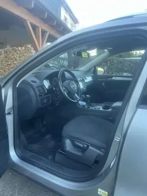 Volkswagen Touareg Touareg 3.0 V6 TDI SCR Blue Motion DPF Automatik Bild 5