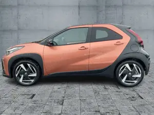 Toyota Aygo X AYGO X Hyb. 1.5 Hyb. // Lounge Bild 4