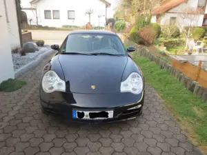 Porsche 996 Carrera Coupe Bild 2