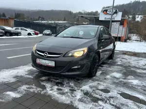 Opel Astra J Lim. 5-trg. Active