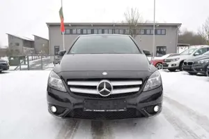 Mercedes-Benz B 200 Mercedes-Benz B 200/NAVI/PDC/SHZ Bild 2