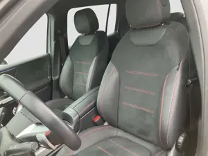 Mercedes-Benz GLB 200 d AMG Line*Night Paket*MULTIBEAM LED*PDC Bild 5